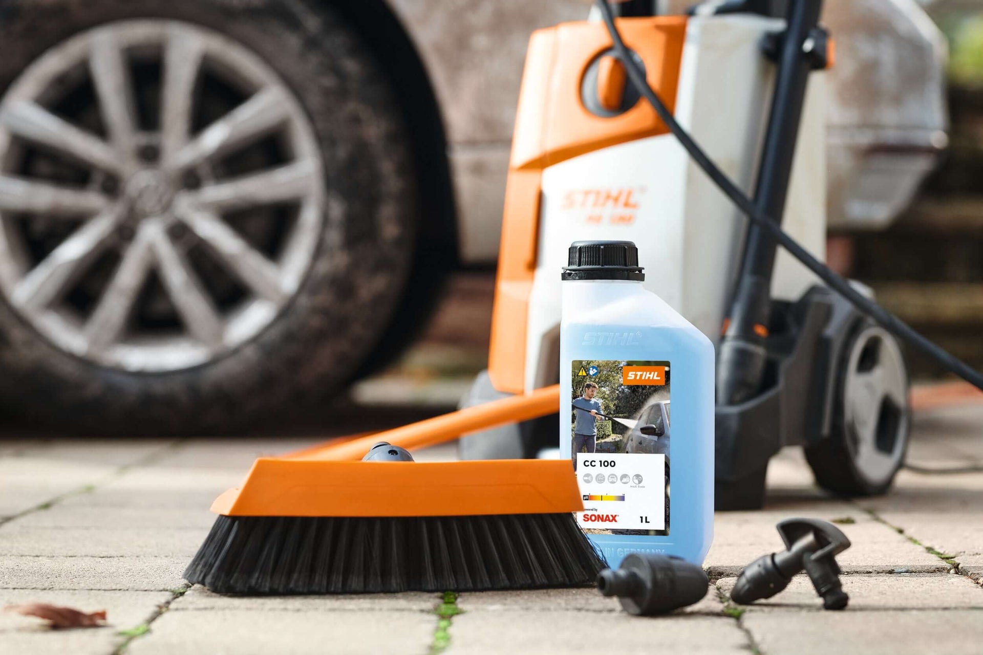 STIHL cleaning products including CC 100 cleaning solution and brush for maintaining tools, perfect for tree surgeons.
