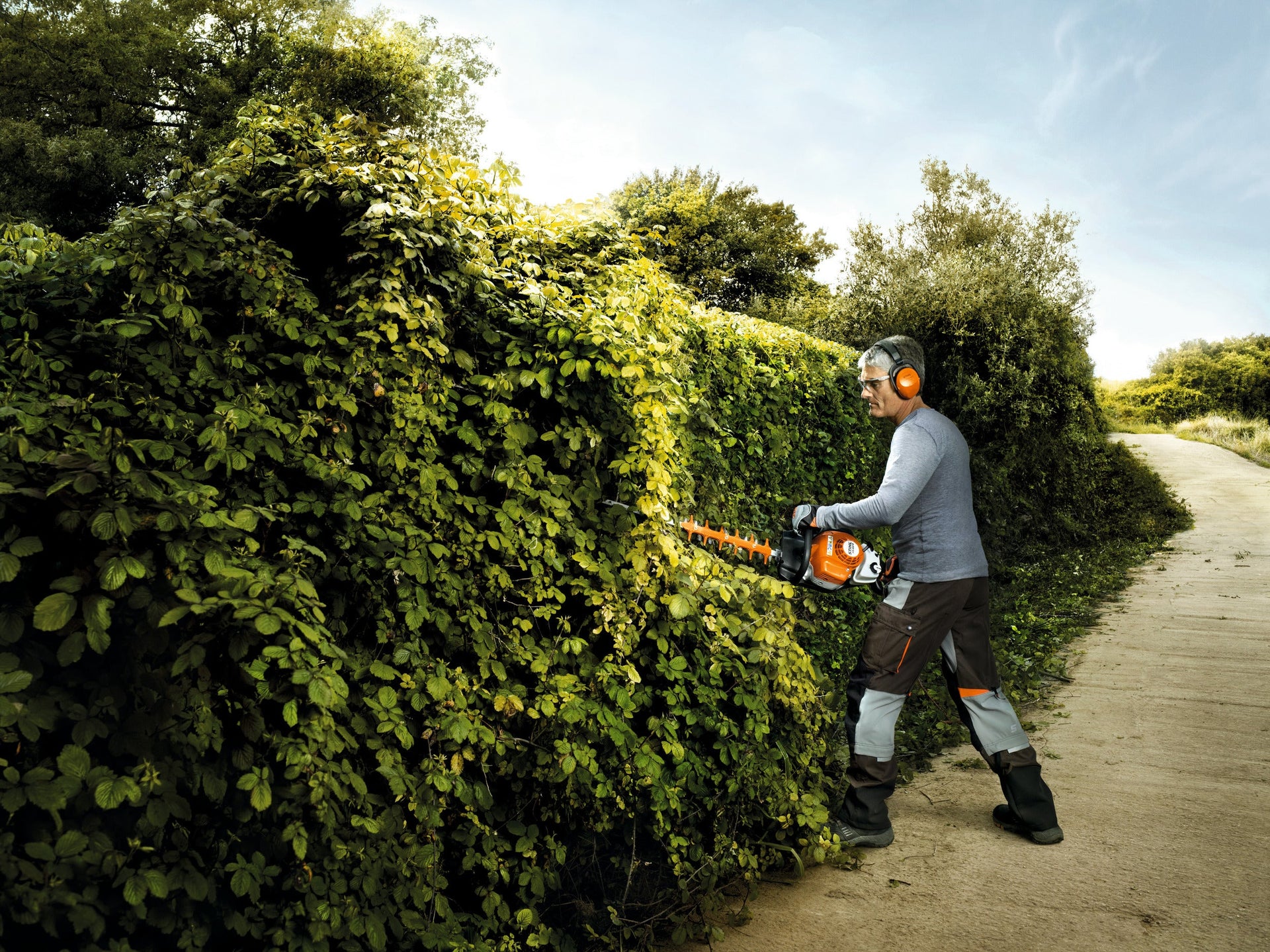 STIHL Petrol Hedge Trimmers - HS & HL Long Reach Models