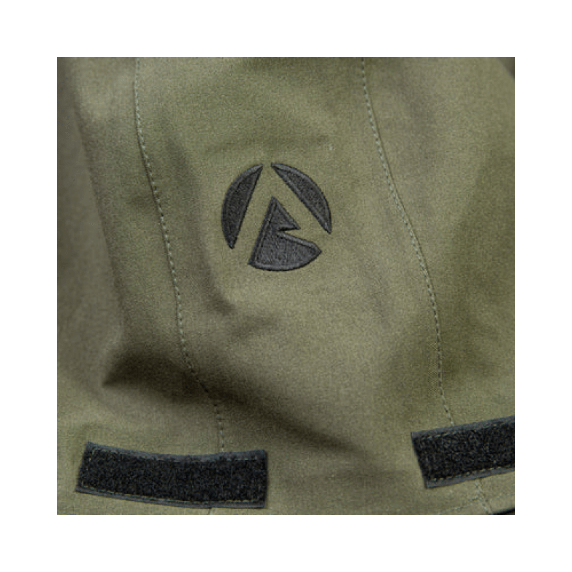 Detail of the Arbortec logo on the BreatheDry Heavy Duty Smock for arborists and tree surgeons.