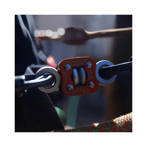 Omnix Swivel Eye&Eye connector showcasing a non-openable rotating connection element for arborist ropes.