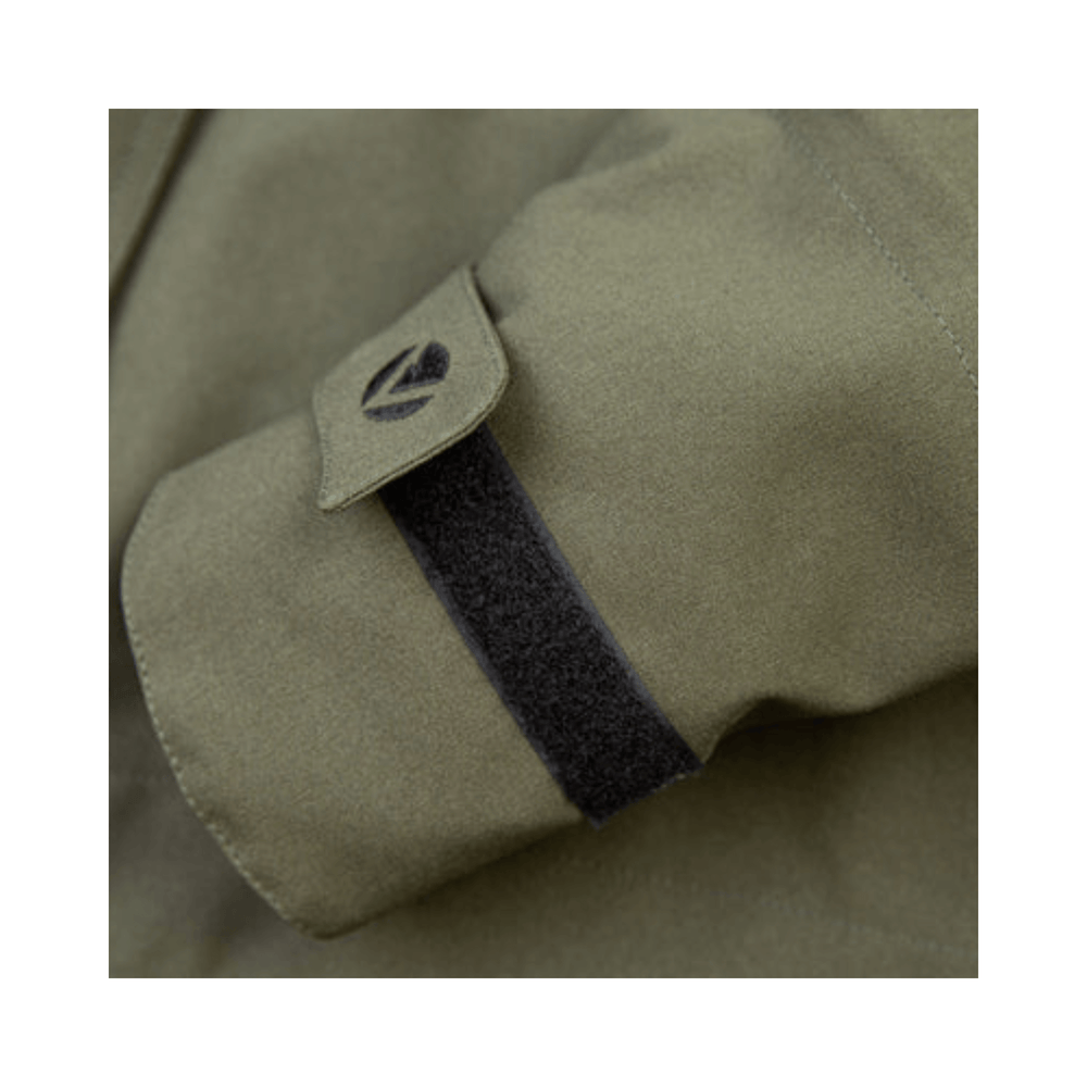 Close-up of the BreatheDry Heavy Duty Smock sleeve detail, showcasing the adjustable cuff ideal for tree surgeons and arborists.