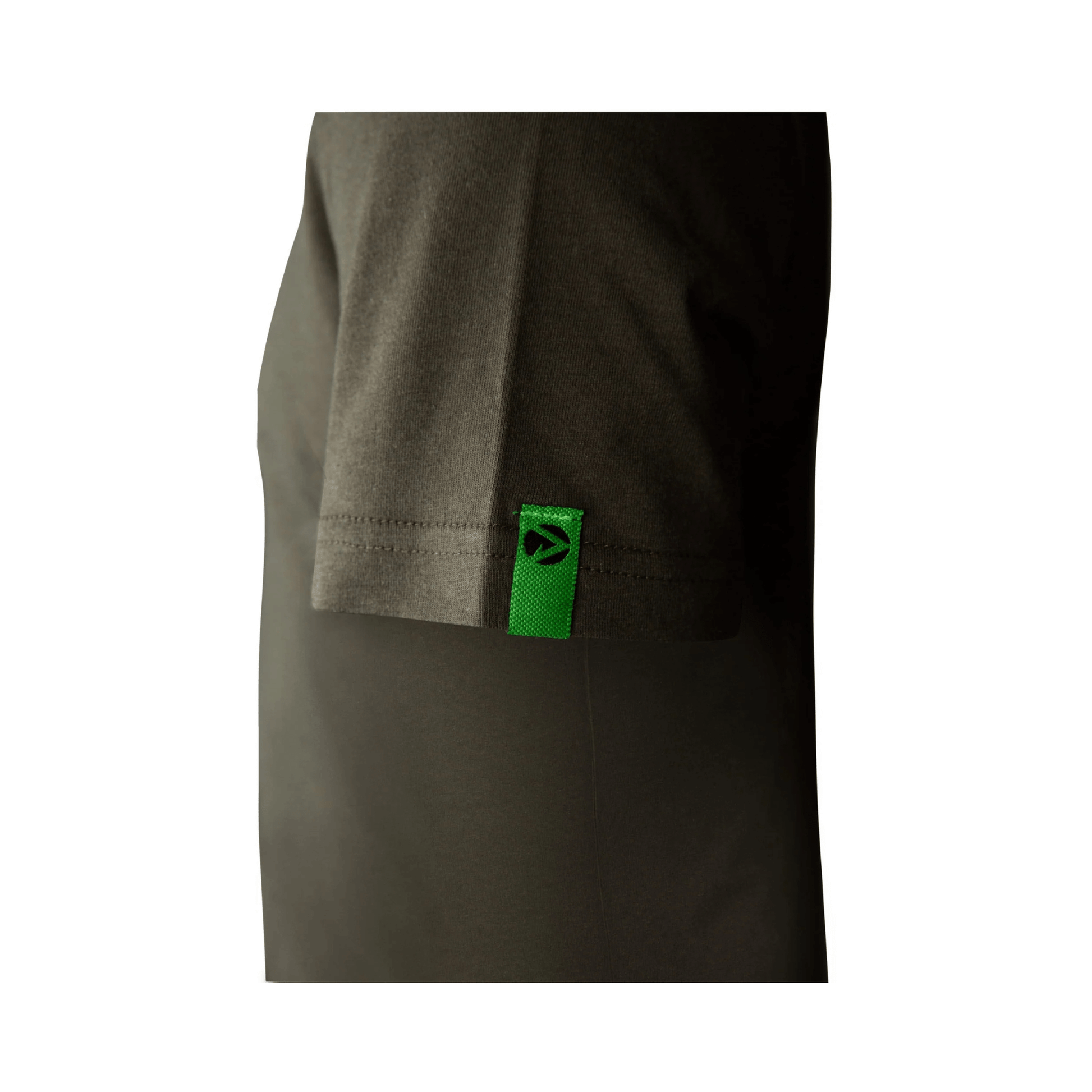 Close-up of the sleeve of the Short Sleeve T-Shirt Olive with a green label detail.