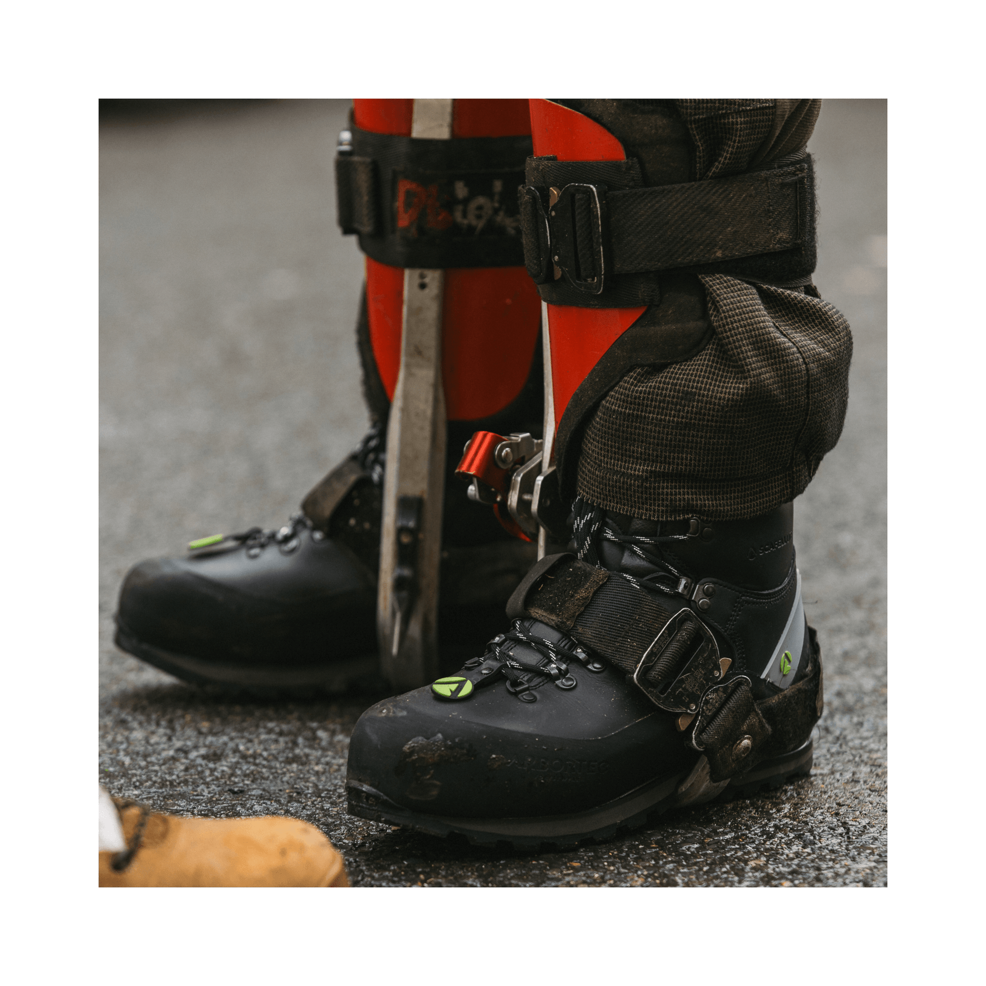 Arbortec Scafell Lite チェーンソーブーツ | 低価格