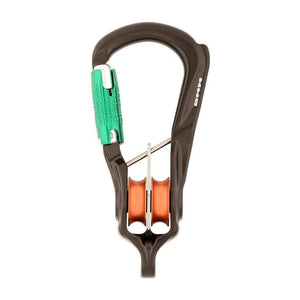 DMM Revolver Rig Twin Locksafe Pulley designed for tree surgeons, featuring dual pulleys and a secure carabiner system.