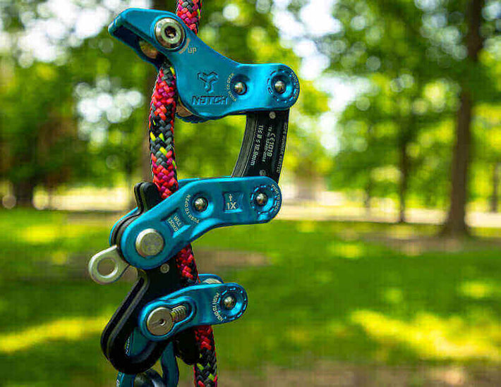 Am'D PIN-LOCK, Moschettone Asimmetrico In Alluminio, Sbloccabile Con Un Utensile - Petzl Italia