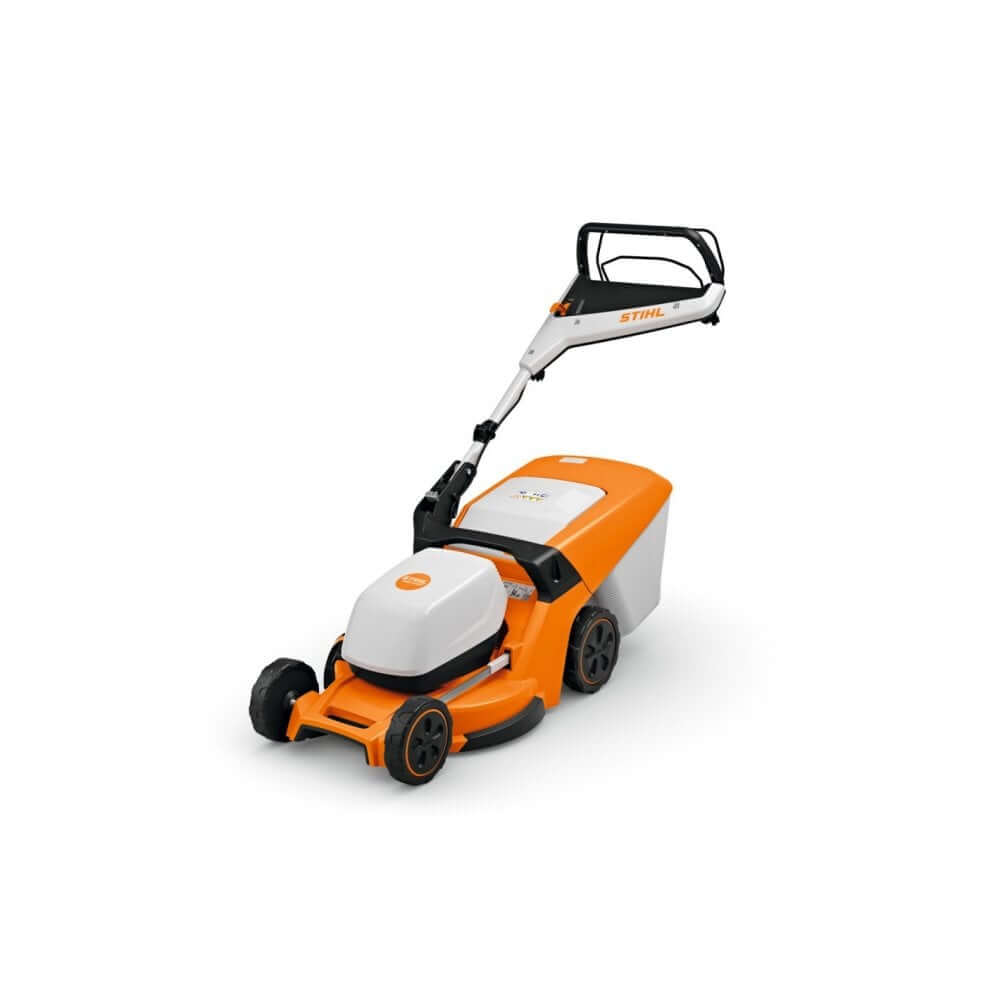 STIHL RMA 448 V cordless lawn mower. Self-propelled, orange and black, with grass collection bag. Used for cutting grass