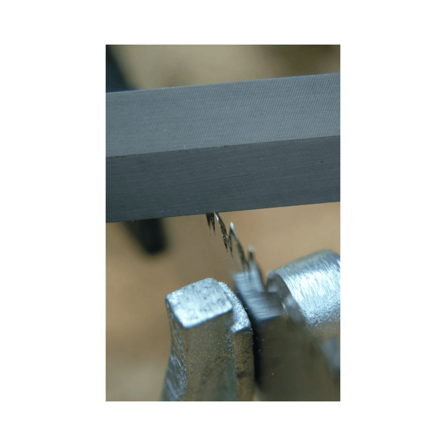 Compact for field sharpening