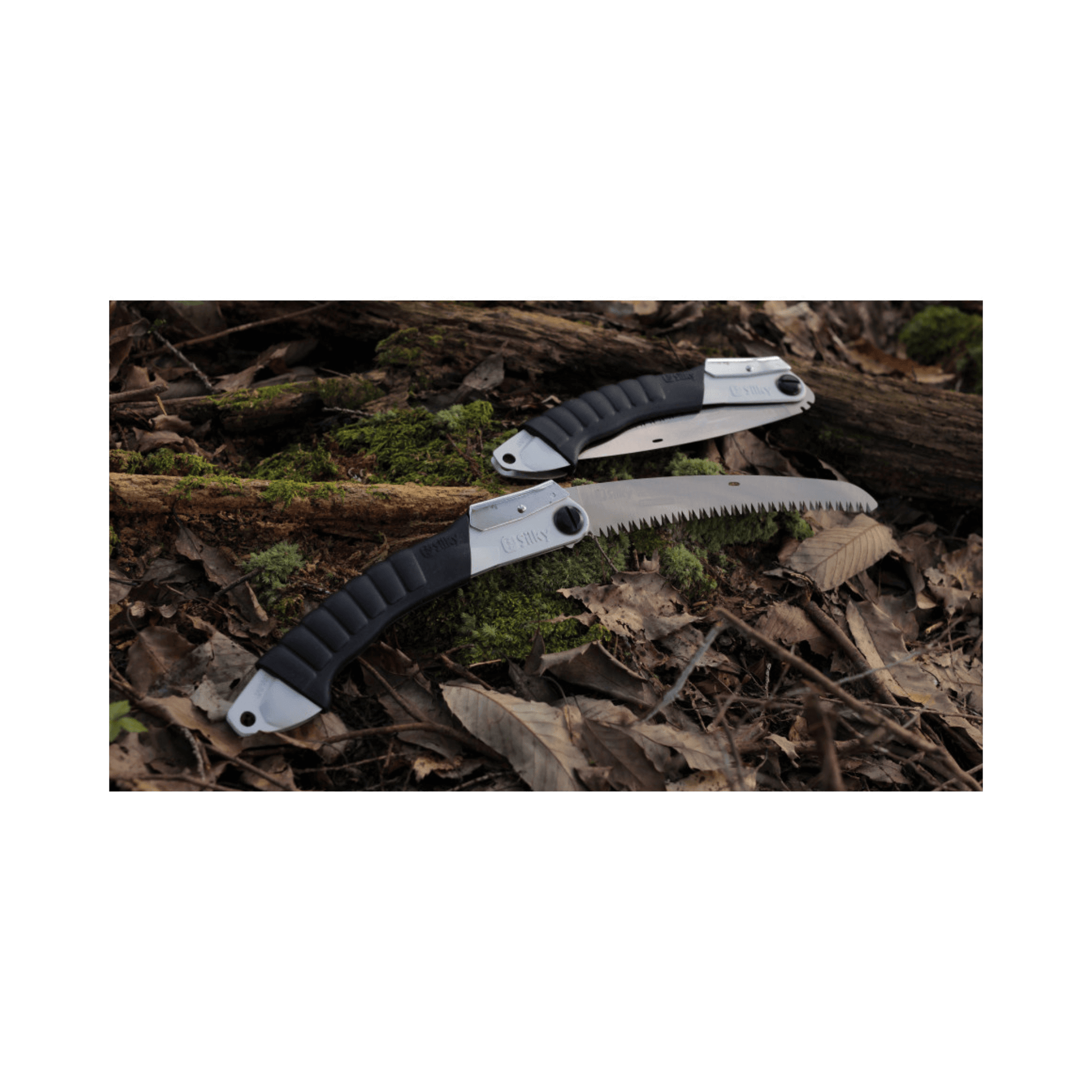 Super Accel Curve Folding Pruning Saw 210mm for effective tree pruning by professional tree surgeons.