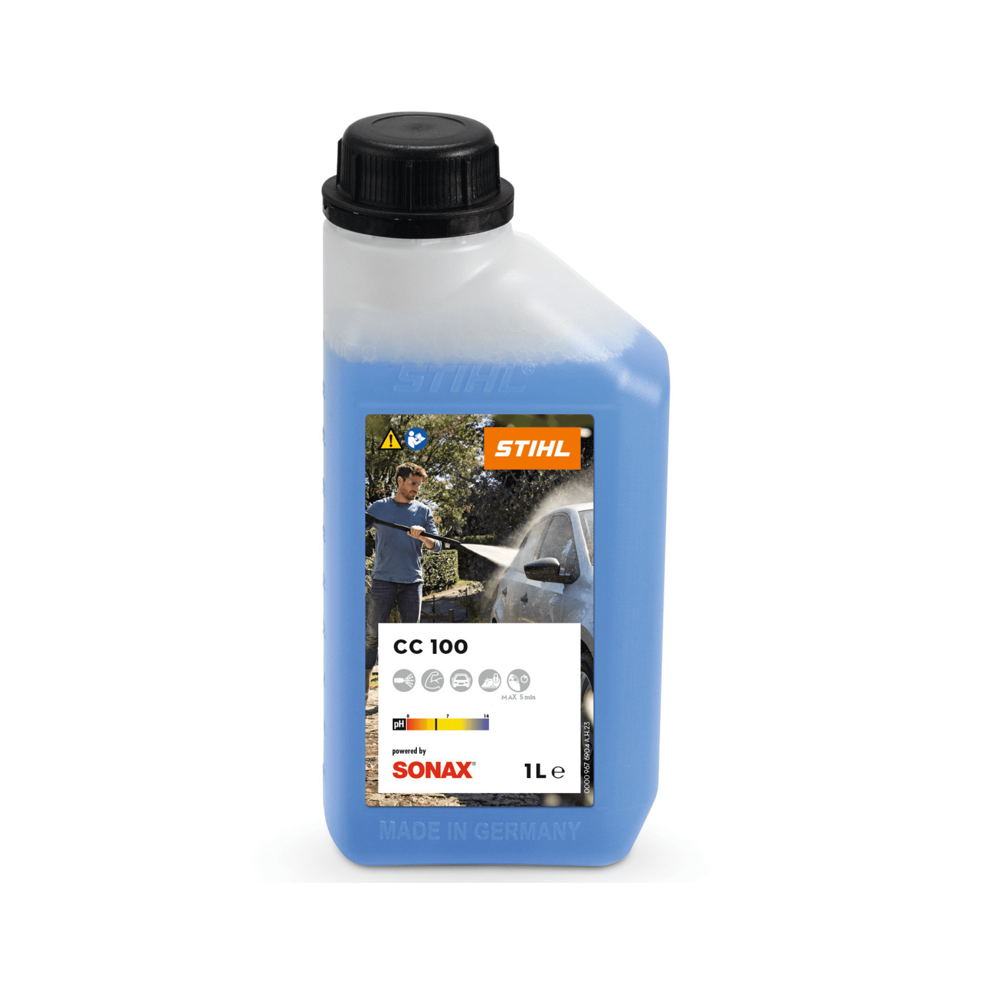 CC 100 Vehicle Shampoo & Wax 1l bottle for effective vehicle cleaning and shine.