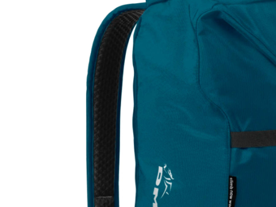 Detachable straps