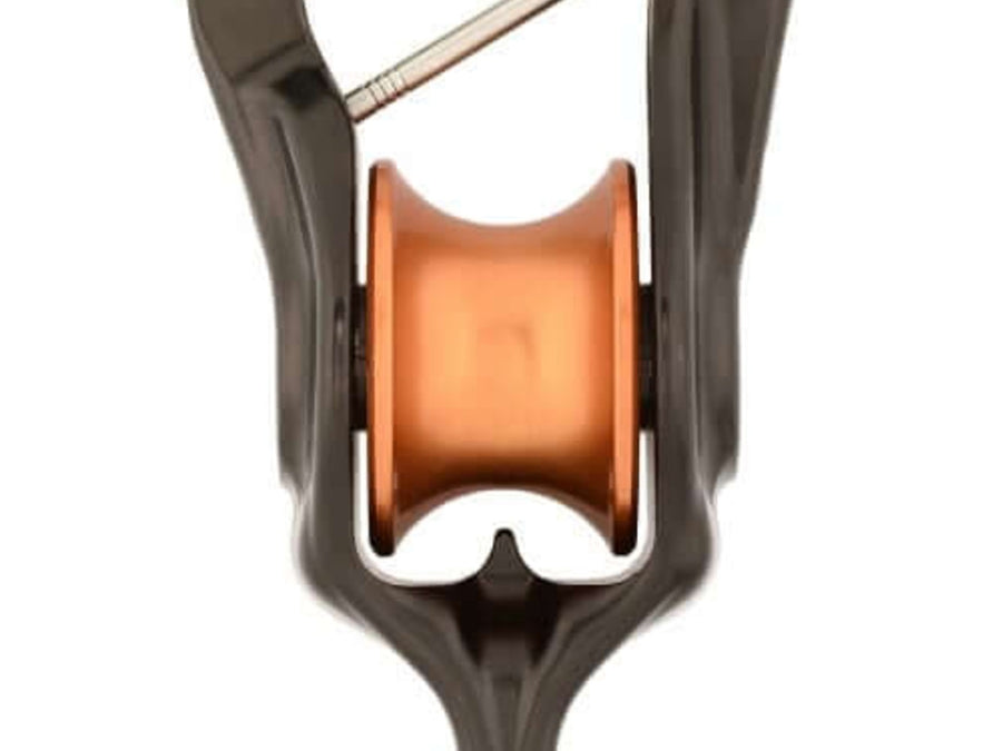 Connector with pulley