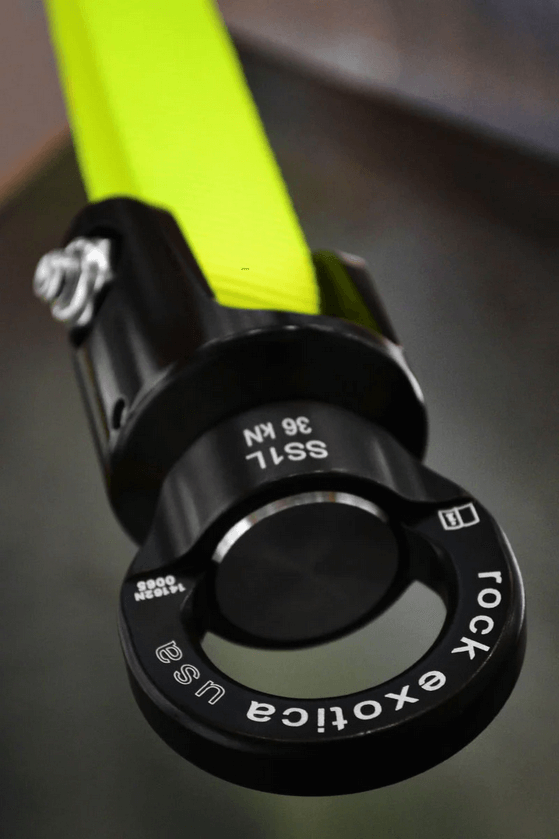 Close-up of Rock Exotica SS1 swivel shackle showcasing space-saving design, ideal for tree surgeons.