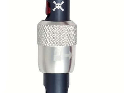 Screw-lock gate