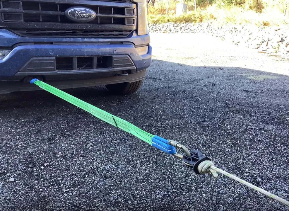 RopeWizer Heavy Duty Thimble connected to a vehicle for enhanced strength and safety during towing.